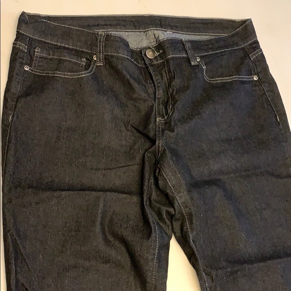 Women’s size 18 jeans - Picture 2 of 2